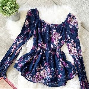 Francesca’s Collections Reeve Floral Peasant Top